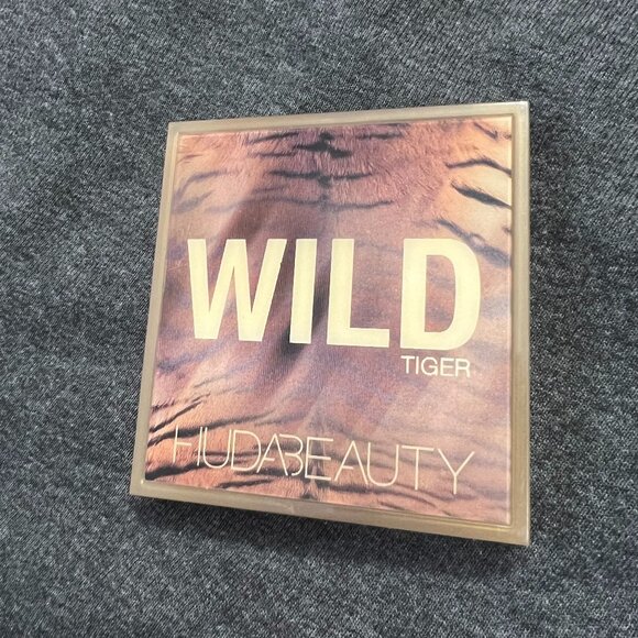 Huda Tiger Wild Obsessions Eyeshadow Palette - Picture 1 of 3